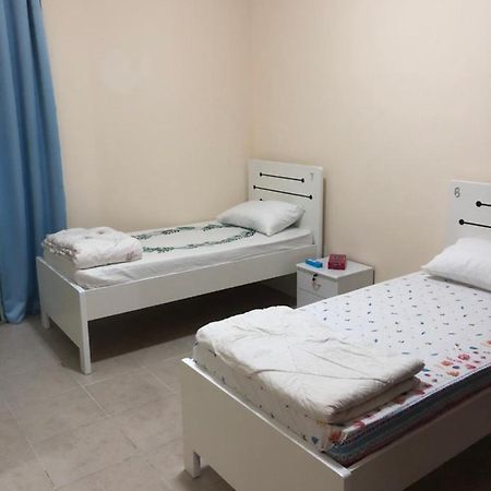 Kaya Hostel ドバイ エクステリア 写真