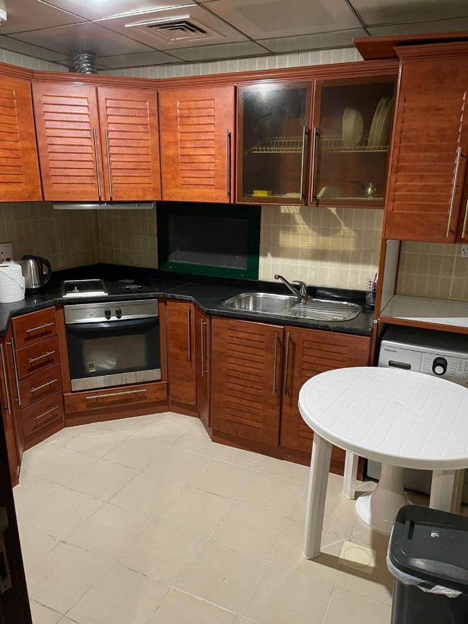 Kaya Hostel ドバイ エクステリア 写真