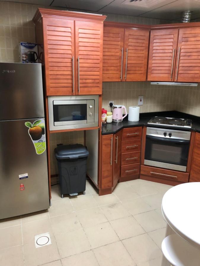 Kaya Hostel ドバイ エクステリア 写真