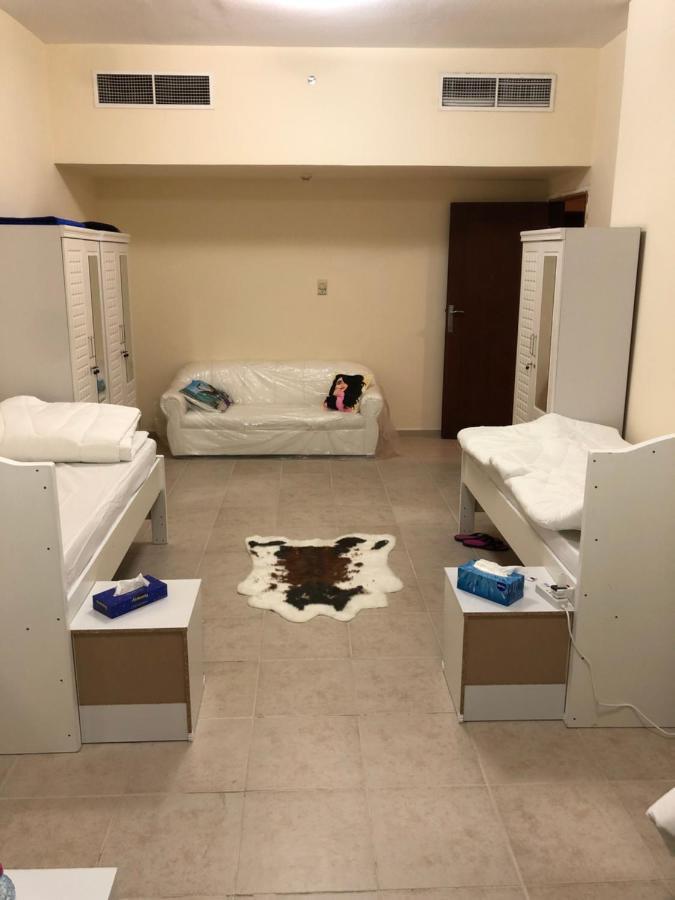Kaya Hostel ドバイ エクステリア 写真