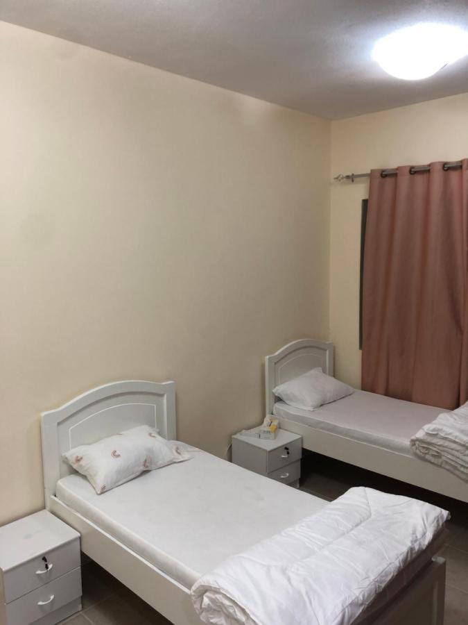 Kaya Hostel ドバイ エクステリア 写真