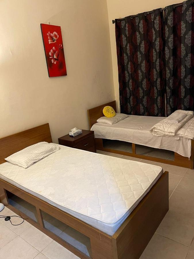Kaya Hostel ドバイ エクステリア 写真