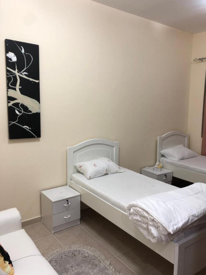 Kaya Hostel ドバイ エクステリア 写真